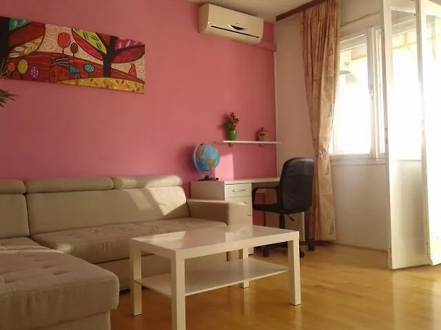 Apartment Ml *