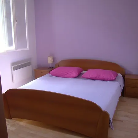 Apartment Ml